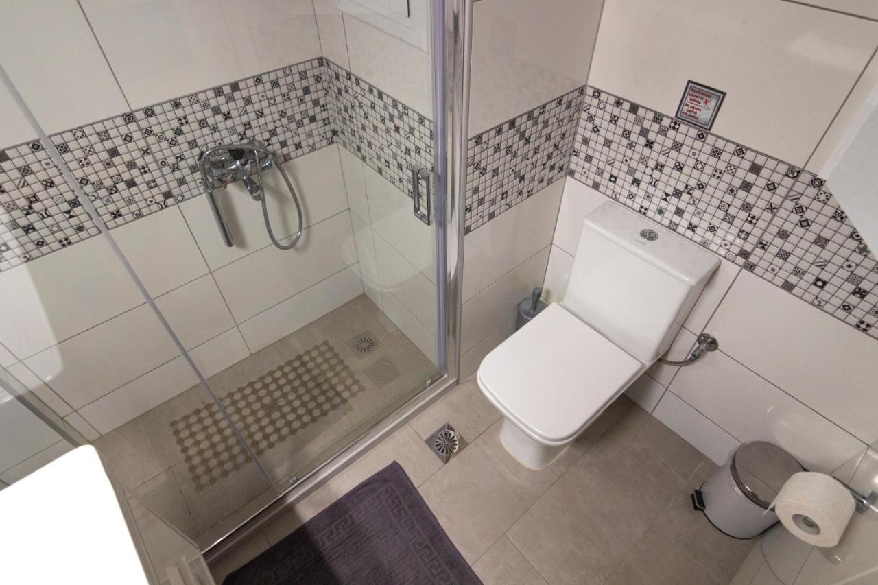 Luxury Apartment 10' From The Center! Atina Dış mekan fotoğraf